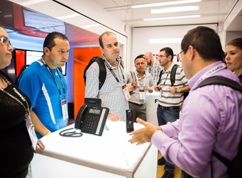 Traditional Marketing vs. Experiential Marketing