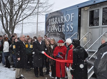 'Tis The Season: Advance Your Cause with a Holiday Giving Tour