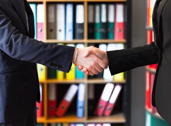 Strategic Host Partners: Boost Reach and Visitorship