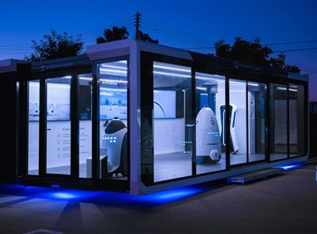 On the Road: The Robot Roadshow